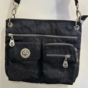 Black Subtle Cheetah-Print Crossbody Bag (Sydney)